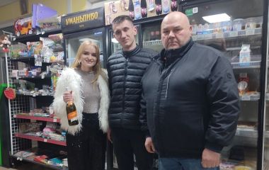 «Після весілля молодята принесли 5000 гривень для ЗСУ»:  що забув запитати у них волонтер?