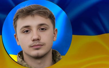 Йому було лише 20. Літин зустрічає загиблого Героя Святослава Гаманюка