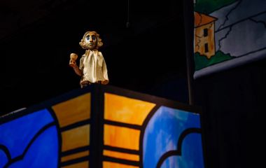 Про справжнє щастя! Вінницький театр ляльок запрошує на прем’єру глибокої казки-притчі за твором Оскара Уайльда