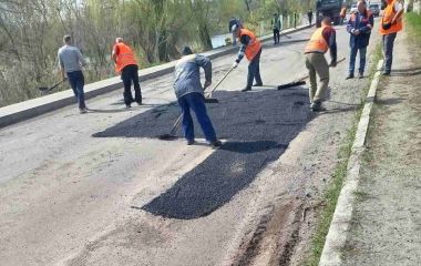 Від Гайсина до Жмеринки: список доріг області, де «залатали» вибоїни