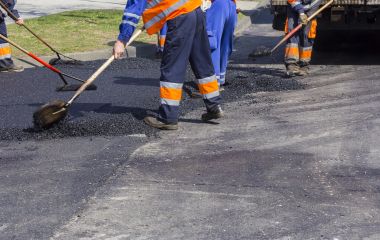 Триває ямковий ремонт доріг Вінниччини: де вже працювали