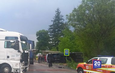 Моторошна ДТП з маршруткою на Гайсинщині: у лікарні двоє водіїв та шестеро пасажирів