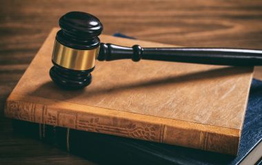 Вінницький суд виніс вирок депутату рф, який забезпечував окупантів технікою та спорядженням