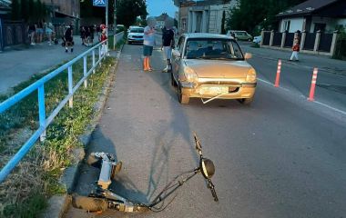 На Винниченка підліток на електросамокаті врізався в легковик. Ще одна ДТП сталась на Львівському шосе