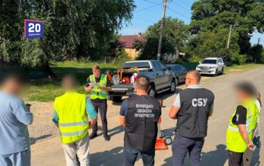 Відмив мільйони та забруднив пів гектара землі: нові деталі у справі про ремонт доріг