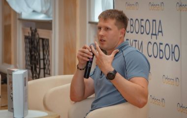 «Підірвали авто ката наших полонених»: після неволі написав книгу і встановлює злочинців