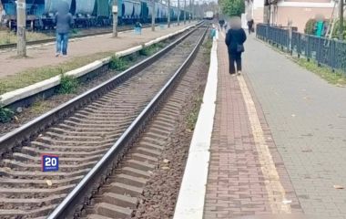 На станції Крижопіль потяг наїхав на чоловіка: пенсіонер помер у лікарні