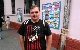Як вінничани вітали Віктора Януковича з Днем народження (ВІДЕО)
