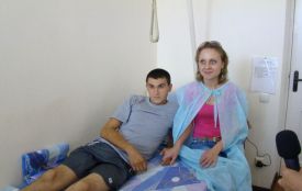 Дети  и жена раненного бойца не остались один на один с бедой (ПРЕСС-СЛУЖБА А. ВИЛКУЛА)