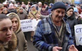 Мітинг у Вороновиці: «Виходь з кабінету, бо на вилах винесемо!...»