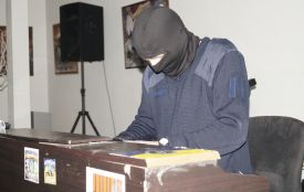 Piano Extremist Став композитором на війні