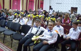 Вінницьким дітям дали можливість скласти «пазли доброти»