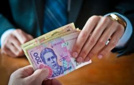 У службовому кабінеті взяли на хабарі працівника державної виконавчої служби