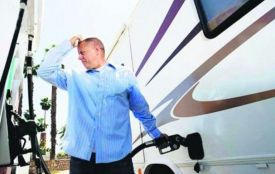 Не вірте дзвінкам про дешеве пальне. Телефонні шахраї трохи поміняли схему