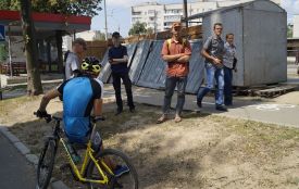 На Пирогова велоактивісти не дозволили будувати магазин на велодоріжці