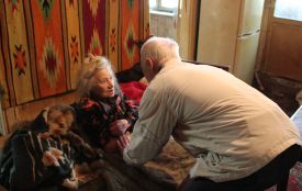 «Вона до понеділка не доживе». На Юності пенсіонерка-інвалід потребує допомоги