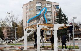 Постамент для МіГу: архітектори схвалюють, у соцмережах критикують