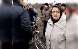 На Сабарові намагалися поховати небіжчика. У мерії кажуть — новий цвинтар вже діє