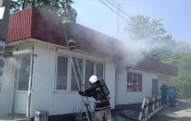У Сутисках горів магазин. Займання гасили двома пожежними машинами