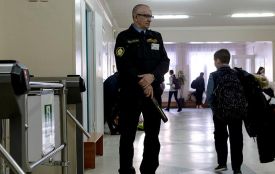 Сторожа в школах не відповідають за дітей (Прес-служба телеканалу «Інтер»)