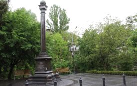 «Посилання вінничанам  2040 року». Під час відкриття пам'ятника Магдебурзькому праву заклали капсулу часу