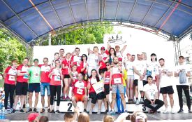 Однакові футболки, мета і дух: як бігли команди Вінницького напівмарафону?