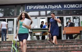 Стартує вступна кампанія 2019: телефони «гарячої лінії» та що потрібно знати?