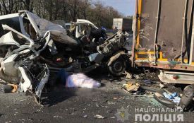Жахлива ДТП: у Немирівському районі мікроавтобус в’їхав у вантажівку