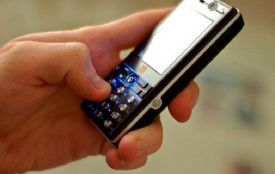 Калинівським незрячим подарують мобільні телефони