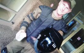 Усім написав «пробач», а мамі - «пробачте». Боєць покінчив з життям після скандалу з дівчиною