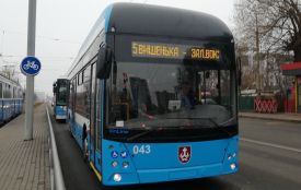 На маршрут вийшов третій вінницький тролейбус. Чи встигнуть до кінця року закінчити четвертий?