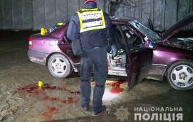 На Вінниччині п’яний чоловік підірвав Mercedes. Трьох людей рятують в реанімації