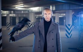 «Співаю «під чарочку» як Поплавський». Дмитро Нікітін про кліп на хіт 90-х «Отпусти меня»