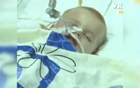 Павлик без свідомості та на апараті ШВЛ: розповіли про стан хворої на коронавірус дитини