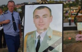 У нього було все, щоб стати генералом. Тяжко пораненого офіцера застрелив російський десантник