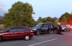 Офіцера поліції і трьох його компаньйонів взяли під варту. Продовження історії з «Лексусом»