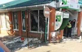Пограбування у Гайсині: бандити підірвали банкомат та винесли 22 тисячі