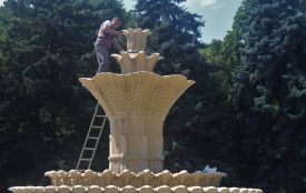 У Вінниці до відкриття сезону готують фонтани. ФОТО ДНЯ
