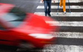 На переході по Київській Nissan збив 16-річну дівчину. Потерпіла у лікарні