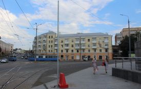 На Гагаріна поставили стовпи під світлофори. Там їх буде 23