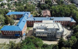 Показали, як триває будівництво нового корпусу лікарні швидкої