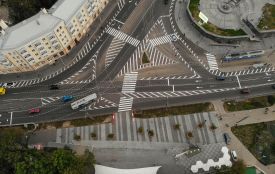 Тестували майже три тижні. На площі Гагаріна тричі корегували світлофори