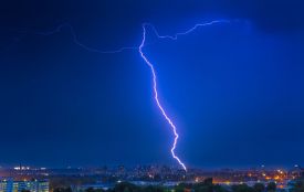 «Прислухайтесь, щоб зайве не лякатися». Завтра в Україні гримітимуть грози