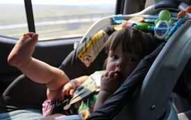 Вимкни кондиціонер в авто — соплі дитині надуєш! Ще одна порада від бабусі, яку не варто слухати