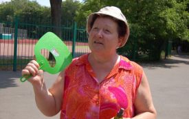 Як вінничани рятуються від спеки: «Обприскую себе водою та обдуваю лопаткою»