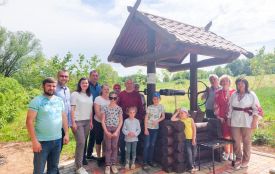 Сховатися від міської суєти. У Ладижині відновили стародавню «панську» криницю