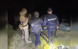 Ямпільчанин обіцяв незаконно переправити через кордон двох чоловіків
