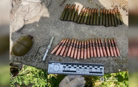 Мешканець Ямполя в шафі зберігав боєприпаси. Поліція відкрила справу