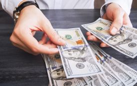 У банках та обмінниках прийматимуть старі банкноти на обмін: які саме