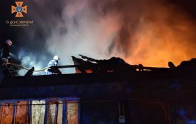 На Літинщині палав житловий будинок. Вогонь охопив 100 квадратів площі